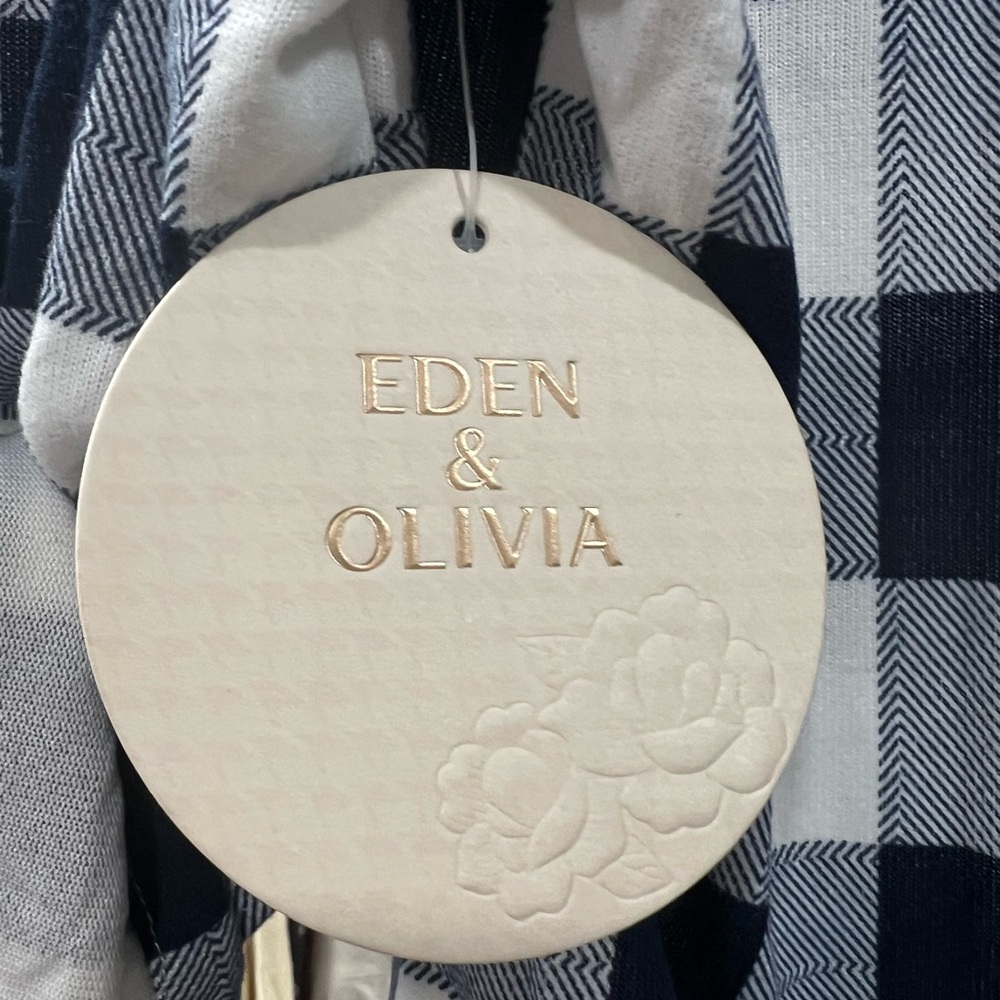 EDEN & Olivia Women's Blue and White Checkered Top size M - Picture 5 of 7